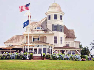 castle hill inn