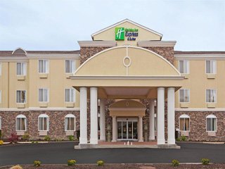holiday inn express suites swansea