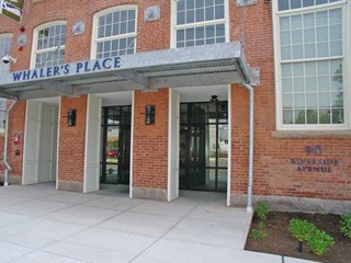 whalers place
